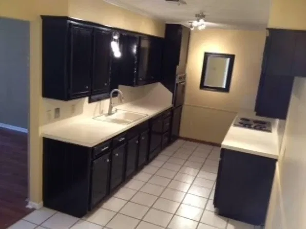 7306 Hollyoak Dr, Tyler, TX 75703