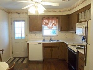 5th image of 3726 Woodlawn Way