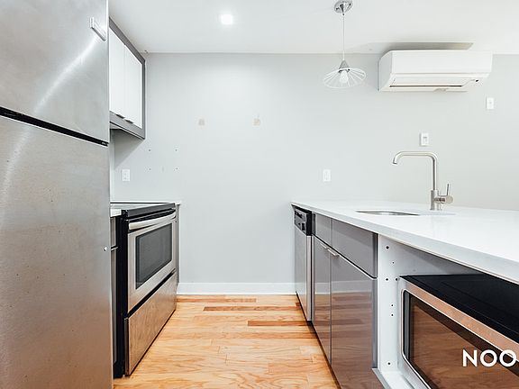 2nd image of 115 Erasmus St APT 25