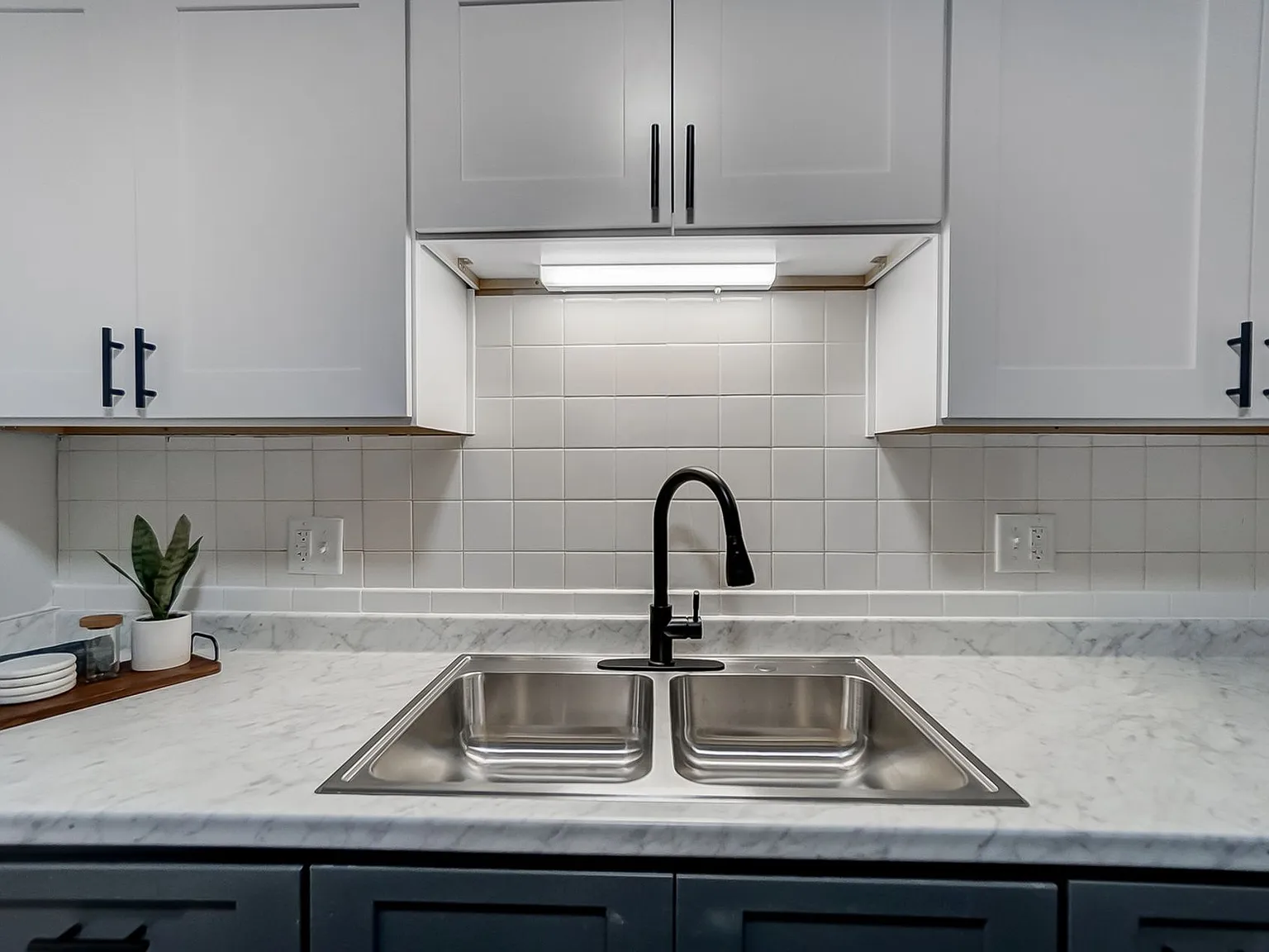 Fairview Court Apartments — Photo 4
