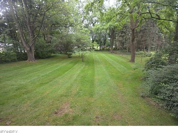 4th image of 282 Kent Dr