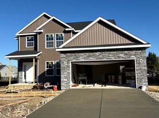 108 Shiloh Dr, Savoy, IL 61874