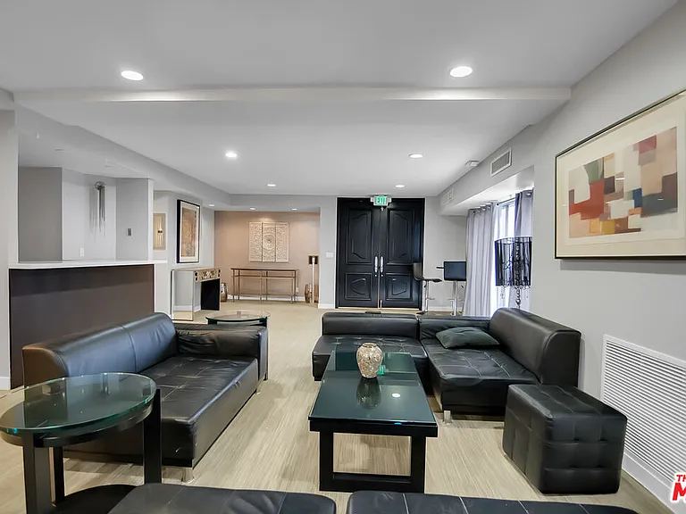 1155 N La Cienega Blvd #1103 — Photo 29