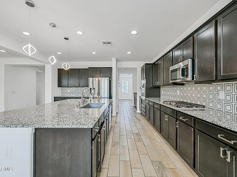 14049 W Desert Hollow Dr — Photo 9