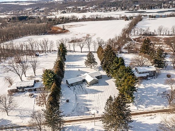 3rd image of 4257 Taylor Rd