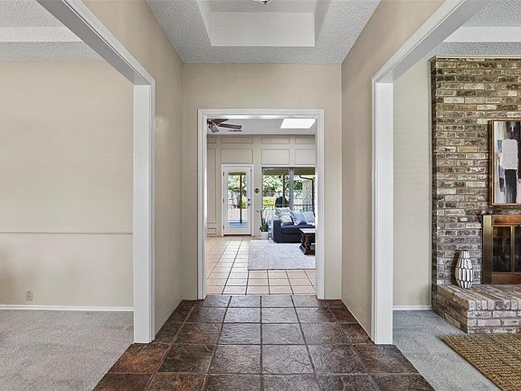 4th image of 7108 Blackwood Dr