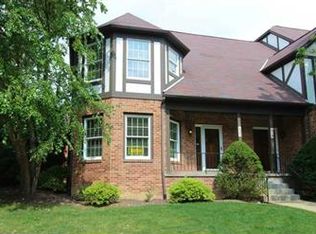 620 Kingsberry Cir, Pittsburgh, PA 15234