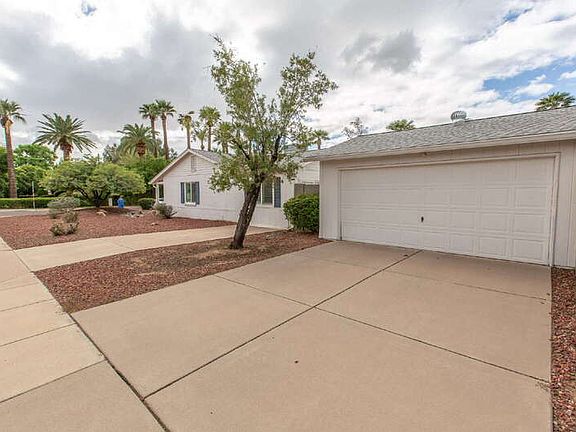 5th image of 2246 E Weldon Ave