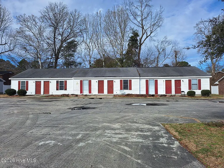 1402 Hooker Rd #C — Photo 1
