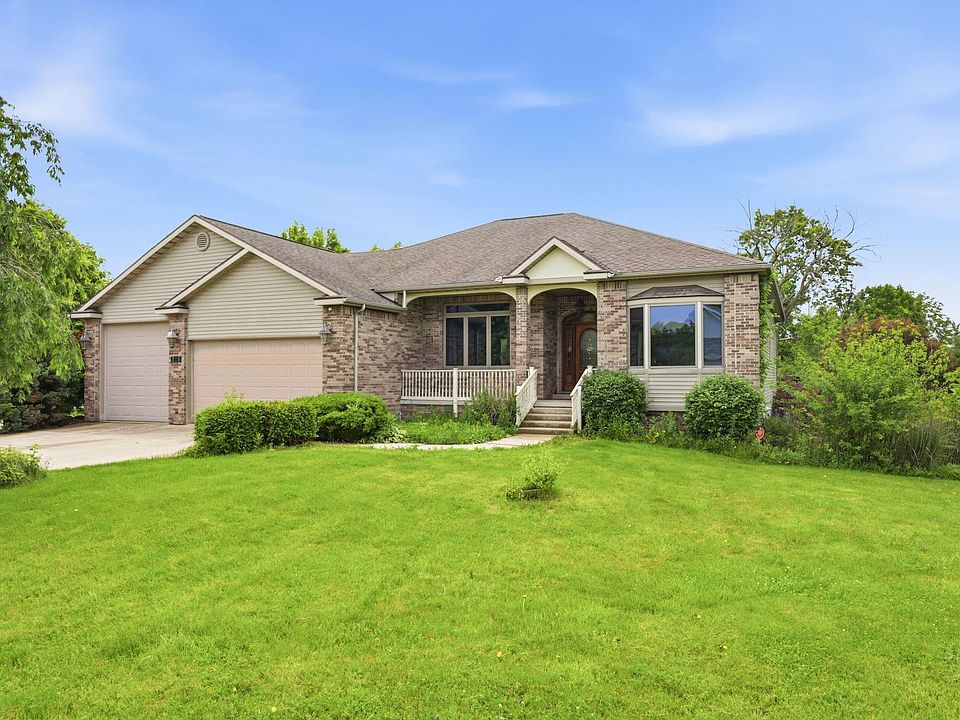 1st image of 275 Creekside Ct