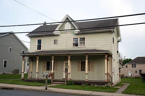 252 Main St Photo 1