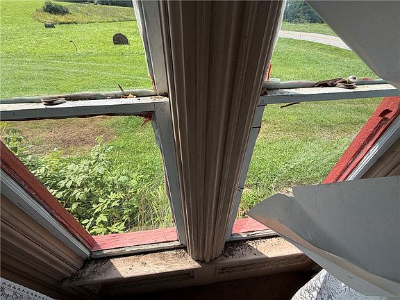 14th image of 1223 McHenry Valley Rd