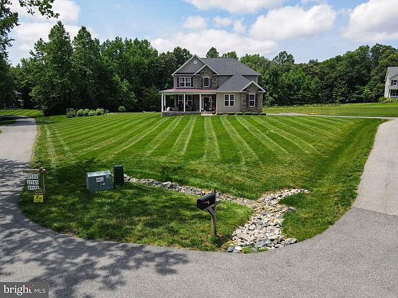 3rd image of 27595 Avonlea Ct