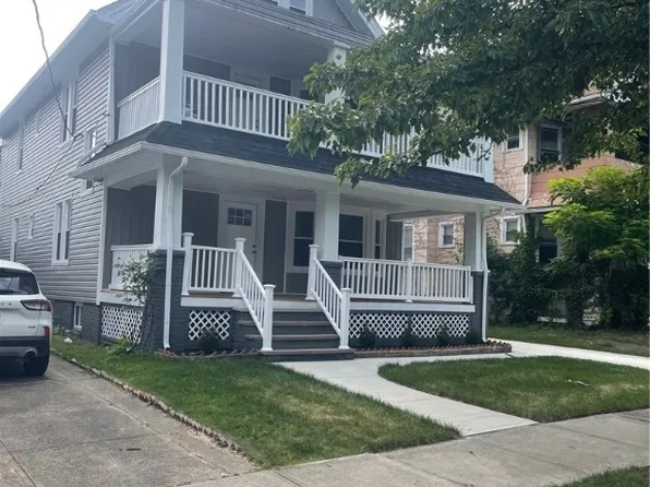 1317 W 64th St, Cleveland, OH 44102