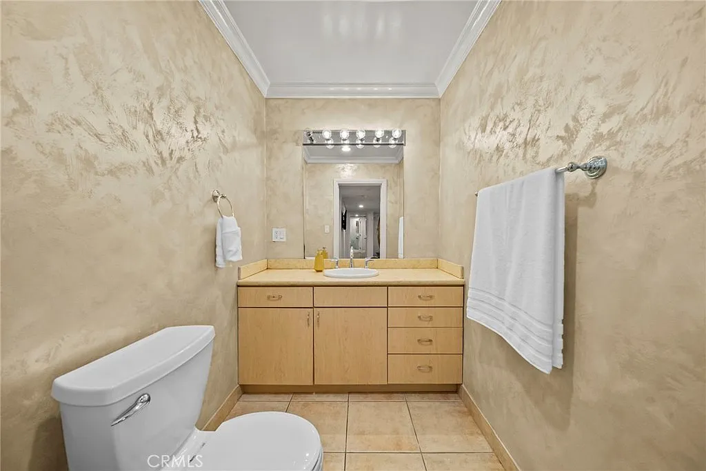 4 bed, 4.5 bath, 2756 sqft, $12,000 — Photo 4
