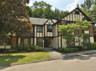44 Foxwood Dr APT 9, Pleasantville, NY 10570