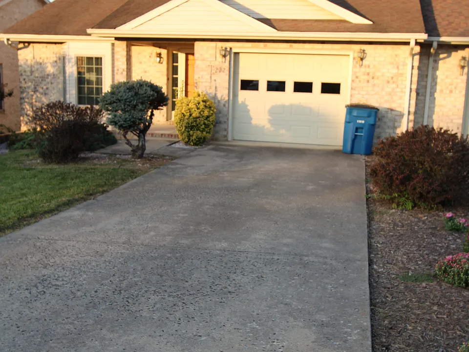 222 Fairground Rd