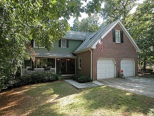 1st image of 458 Lakeshore Dr