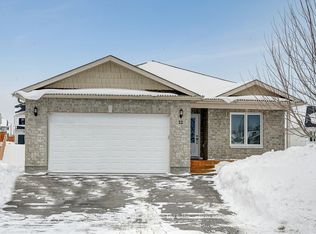 22 Code Cres, Smiths Falls, ON K7A 0A9