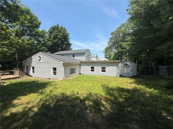 22 Liberty Ln, Glocester, RI 02857