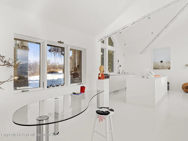 2103 Ten Peaks Mesa Rd — Photo 14
