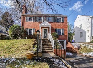 8510 Irvington Ave, Bethesda, MD 20817