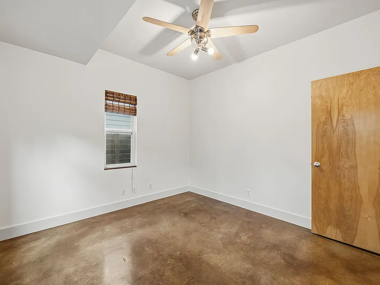 2214 Iva Ln #B — Photo 27