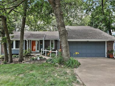 211 NW Shagbark St, Lees Summit, MO, 64064