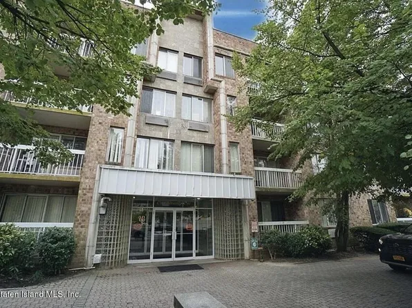 171 Wellington Ct APT 4B, Staten Island, NY 10314