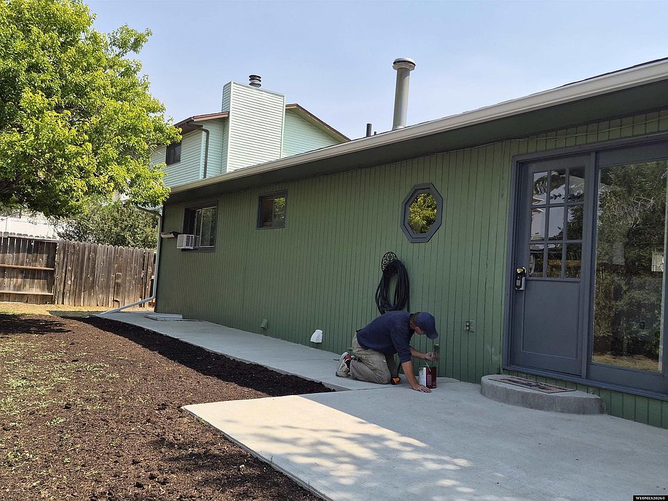 2nd image of 2220 18th St
