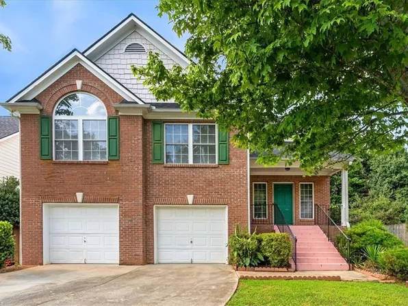 4515 Parkview Walk Dr, Lilburn, GA 30047