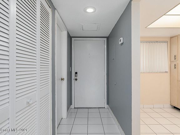 2nd image of 3001 Thrush Dr APT 122
