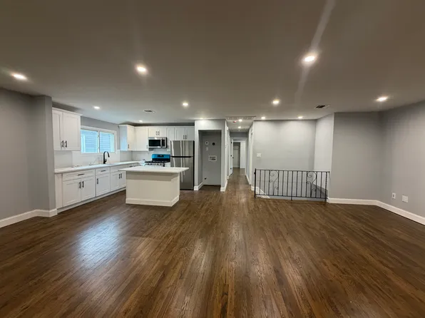 36 Woodcrest Rd, Staten Island, NY