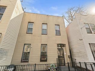 1614 Hancock St, Ridgewood, NY 11385