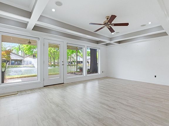 5th image of 2518 Riverfront Dr APT 3