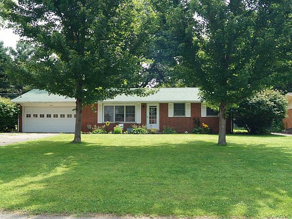 3rd image of 2214 S Woodbridge Dr