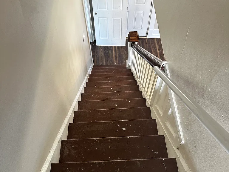 440 Center Ave — Photo 9