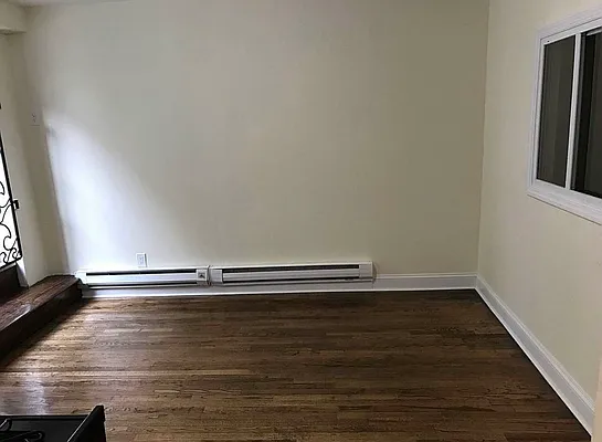 Rented by Salon Realty Corp | media 12