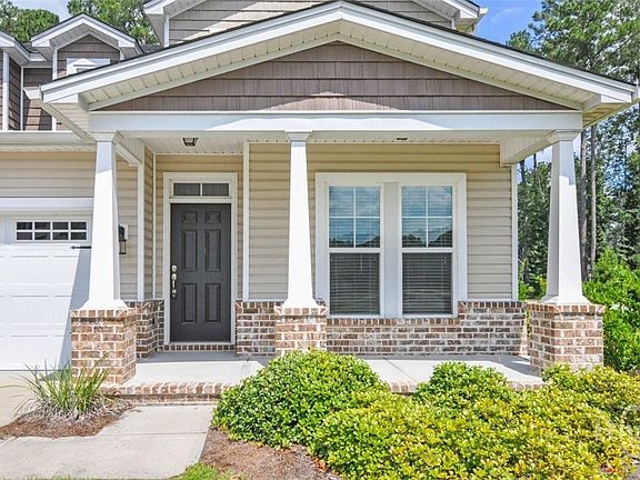3rd image of 8 Lonnie Drive
