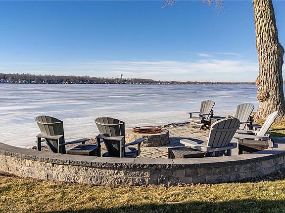 5th image of 4368 E Lake Rd