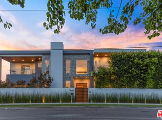 8455 Oakwood Ave, Los Angeles, CA 90048