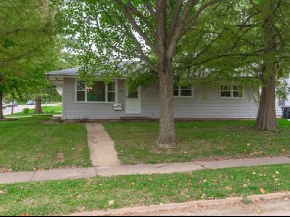321 Oakdale Ave