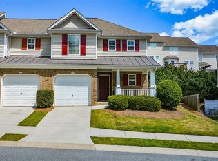 536 Fox Creek Xing, Woodstock, GA 30188