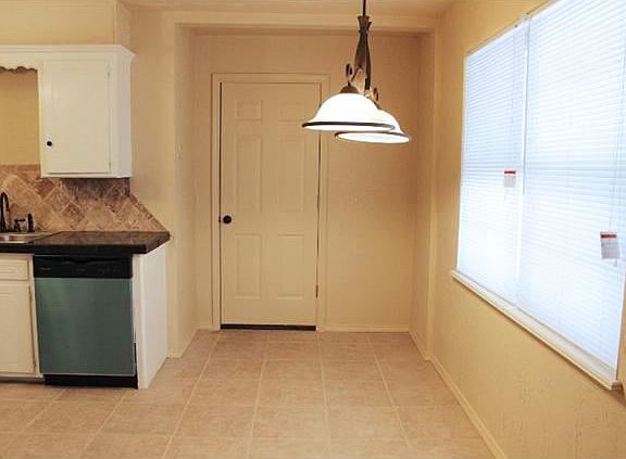 4th image of 4616 NW Ozmun Ave