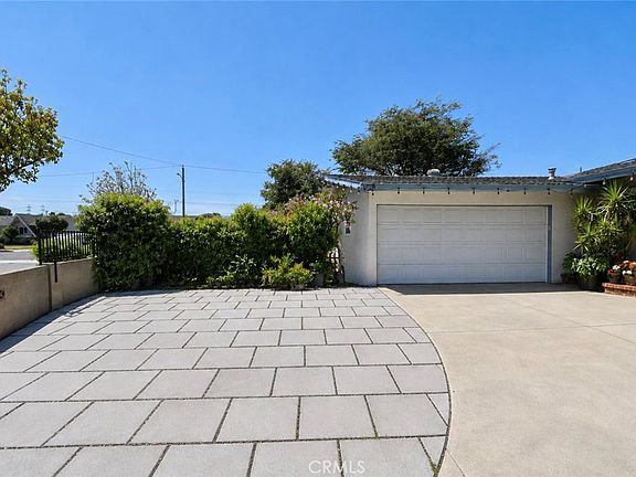 3rd image of 10215 Ashdale St