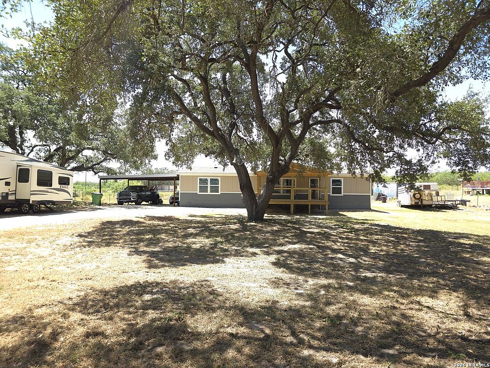 1st image of 700 AVERY CIR