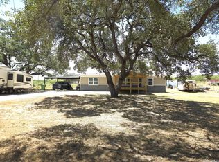 700 AVERY CIR, Poteet, TX 78065
