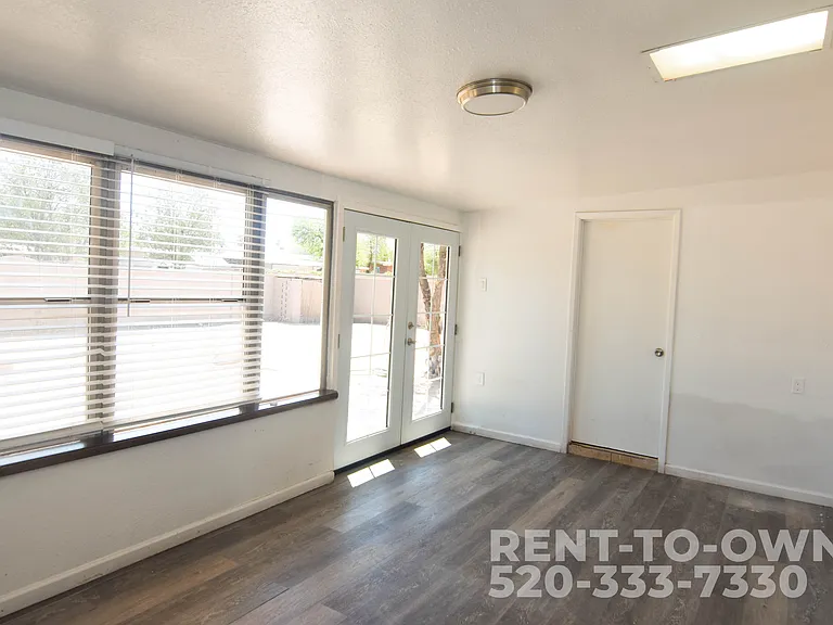 941 S Baylor Dr — Photo 13