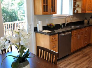 529 Rollins Rd, Burlingame, CA 94010