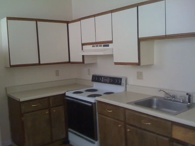 736 High St — Photo 16